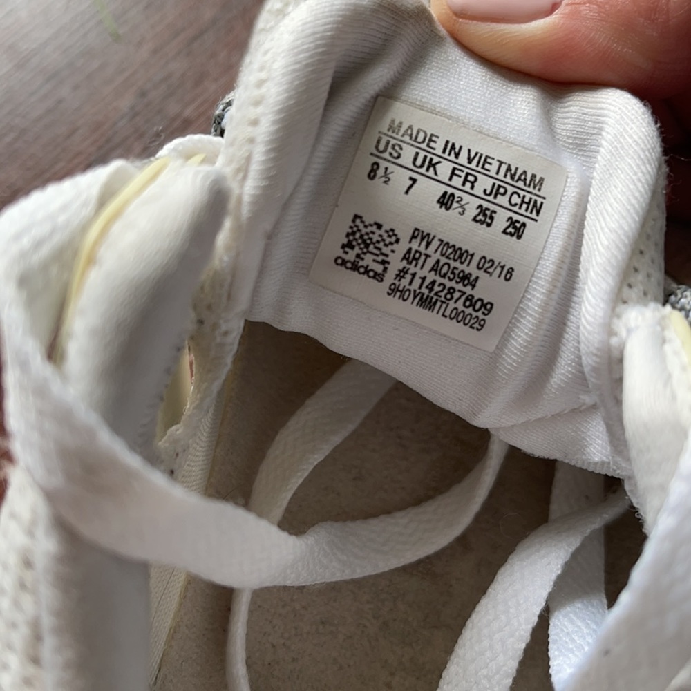 Adidas AQ5964 Energy Boost 3 Running/Training Shoe - Picture 2 of 6